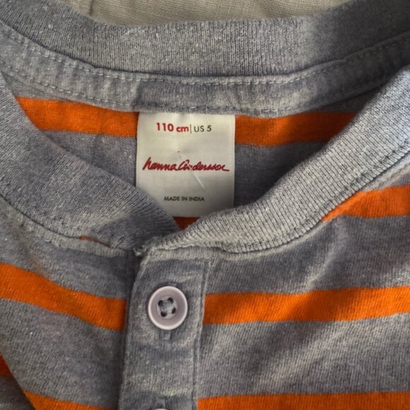 Hanna Andersson Orange & Gray Recycled Striped Henley Tee. Size 5 - Picture 2 of 4